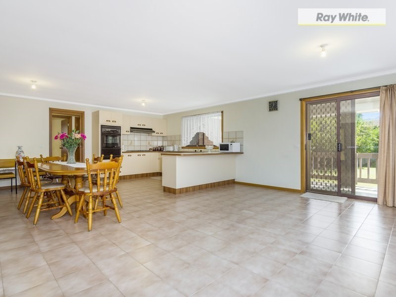 9 Davies Street, Safety Beach VIC 3936