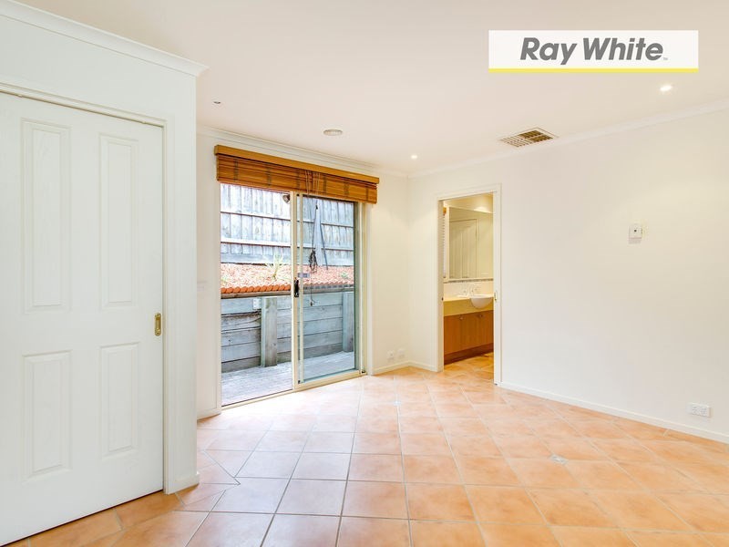 220 Eighth Avenue, Rosebud VIC 3939