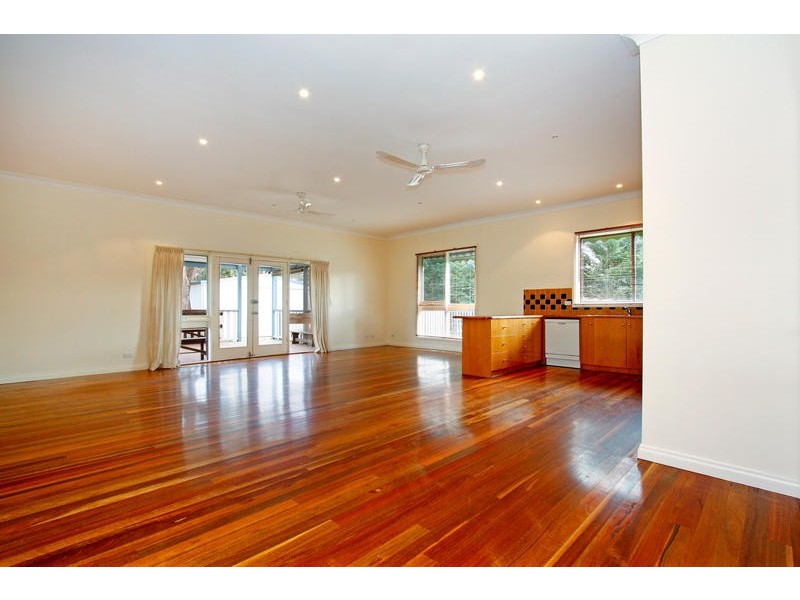 4 Iluka Street, Safety Beach VIC 3936