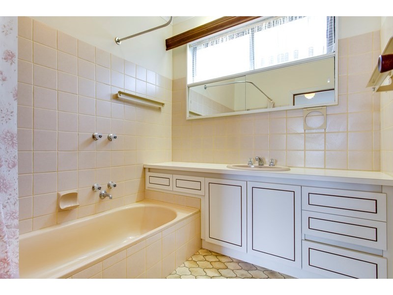 69-71 Sixth Avenue, Rosebud VIC 3939