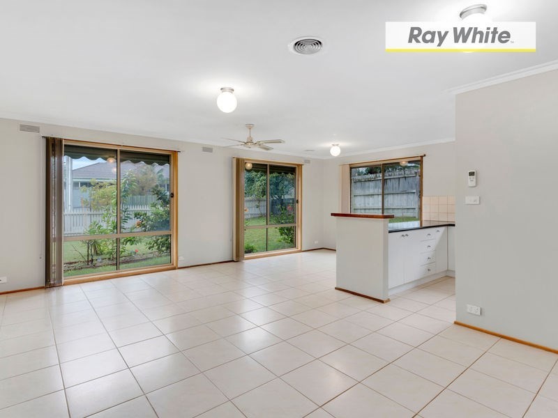 27 Denholm Street, Rosebud VIC 3939