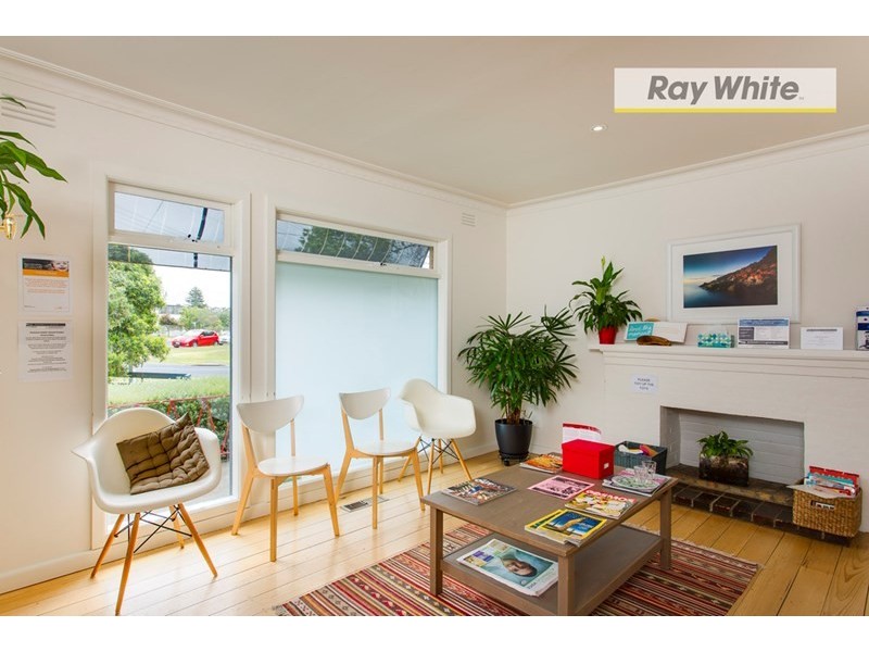 37 Boneo Road, Rosebud VIC 3939