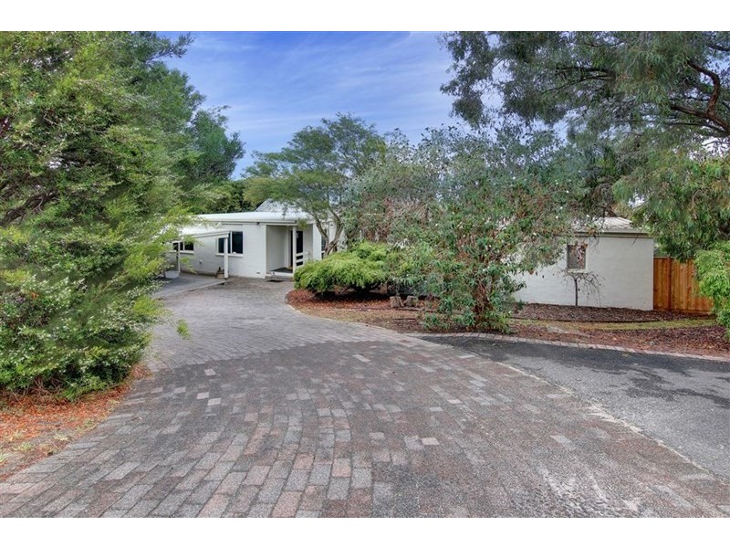 30-32 Goolgowie Street, Rosebud VIC 3939