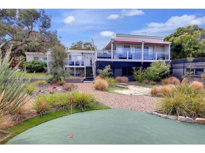 30-32 Goolgowie Street, Rosebud VIC 3939