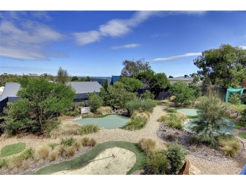 30-32 Goolgowie Street, Rosebud VIC 3939