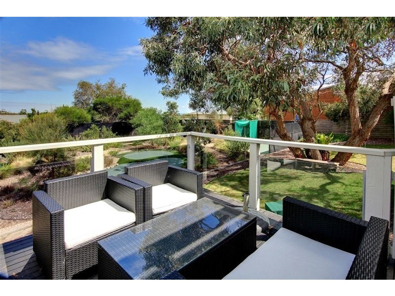 30-32 Goolgowie Street, Rosebud VIC 3939