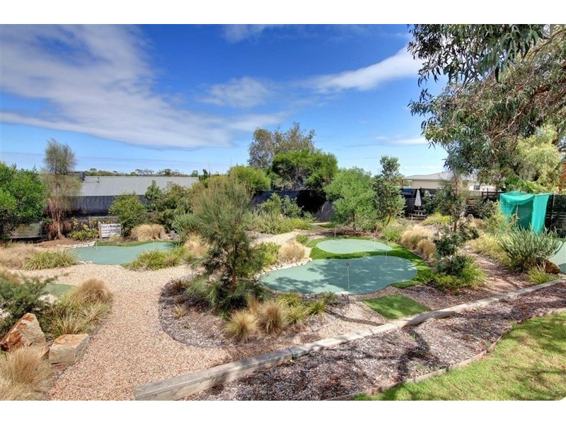 30-32 Goolgowie Street, Rosebud VIC 3939
