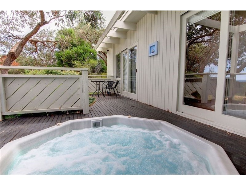 30-32 Goolgowie Street, Rosebud VIC 3939