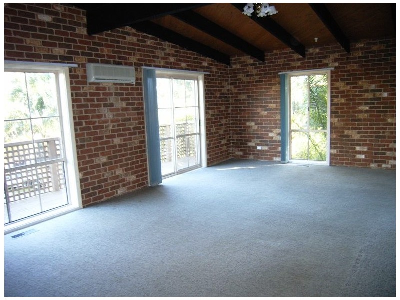 9 Carrajung Street, Rosebud VIC 3939