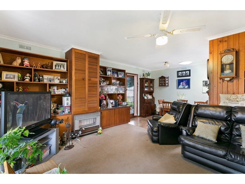 305 Eastbourne Road, Rosebud West VIC 3940