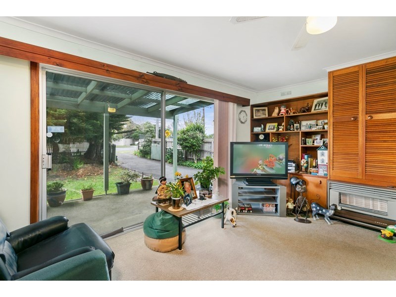 305 Eastbourne Road, Rosebud West VIC 3940