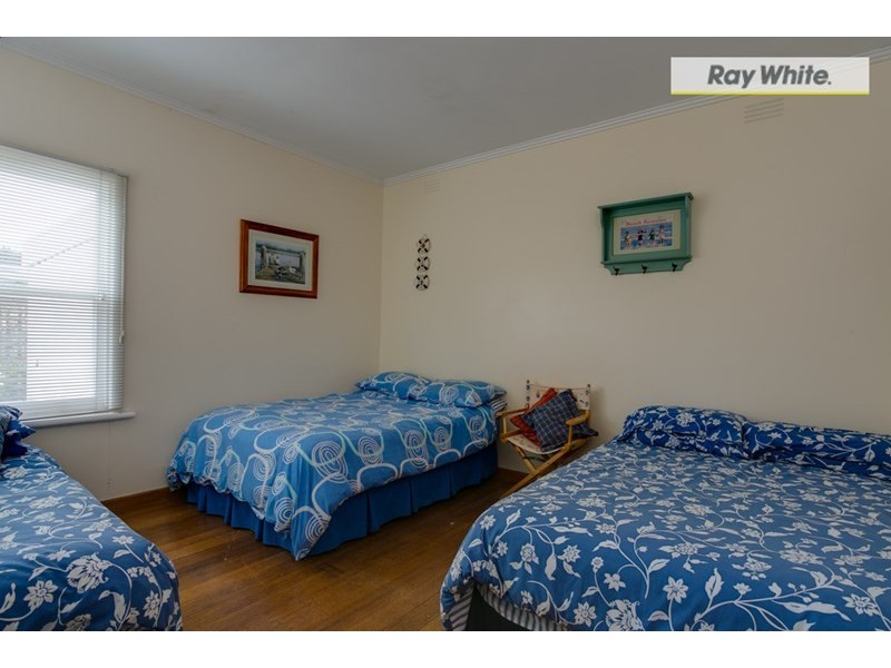 5 Park Avenue, Rosebud West VIC 3940