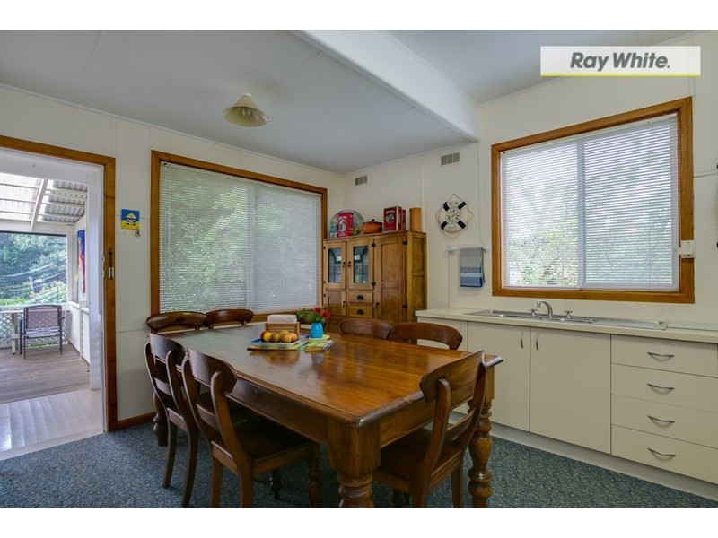 5 Park Avenue, Rosebud West VIC 3940