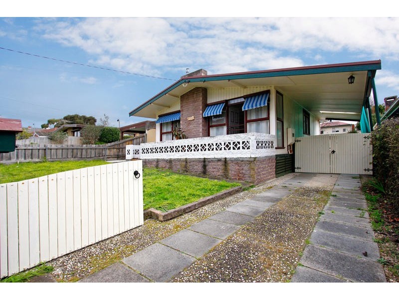 42 Sixth Avenue, Rosebud VIC 3939