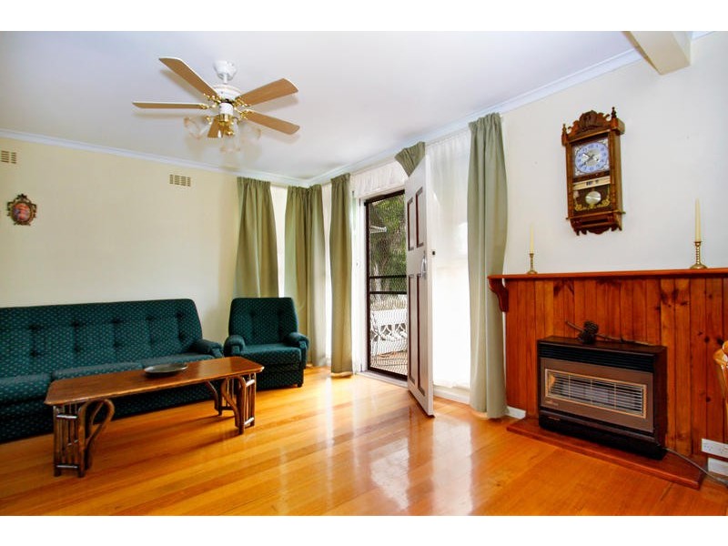 42 Sixth Avenue, Rosebud VIC 3939