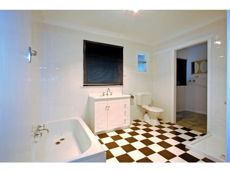 44 Leon Avenue, Rosebud VIC 3939