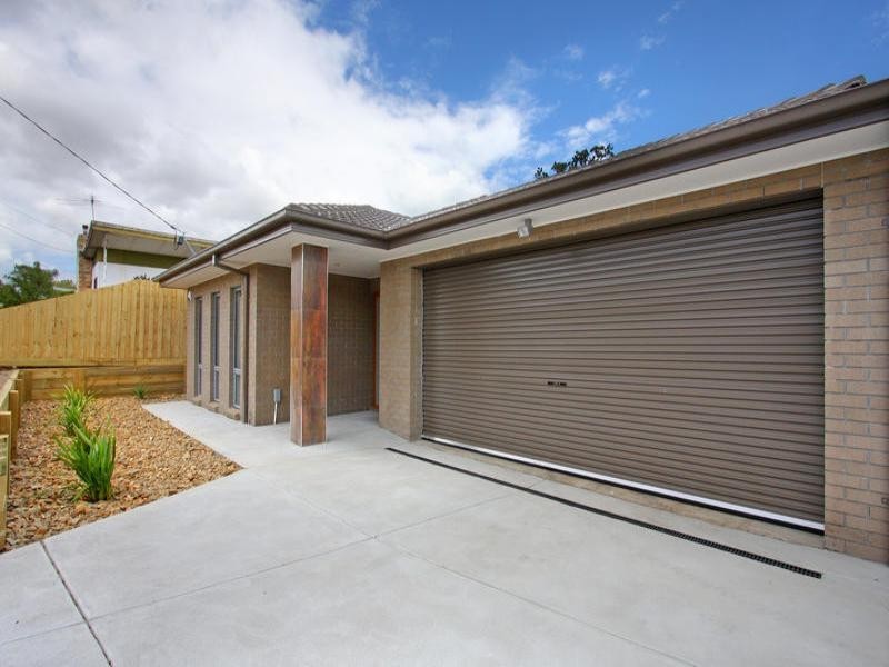 2/10 Murrowong Avenue, Rosebud VIC 3939