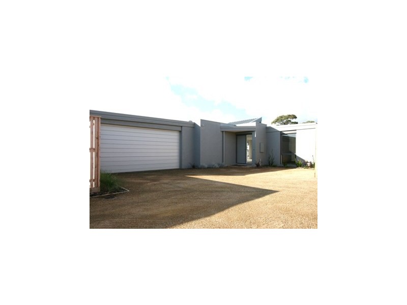 77A Potton Avenue, Rosebud VIC 3939