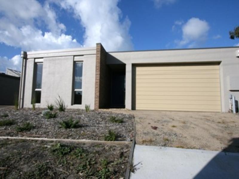 79A Potton Avenue, Rosebud VIC 3939