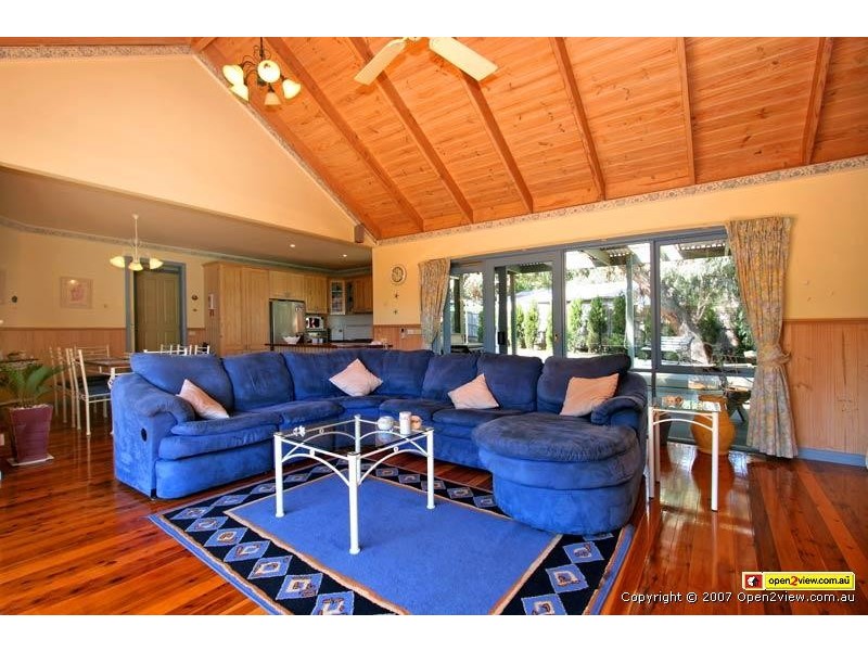 19 Murawa Drive, Rosebud VIC 3939