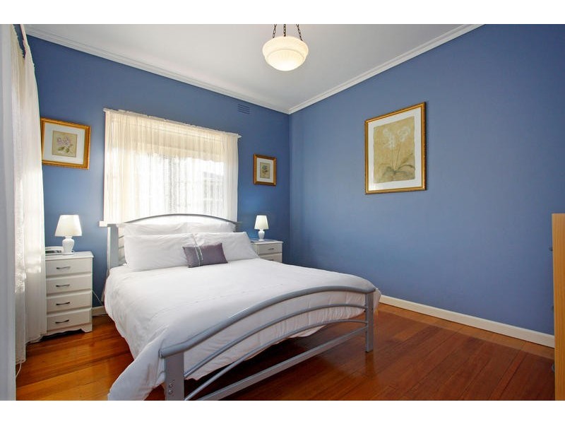 4 Coorabong Avenue, Rosebud VIC 3939