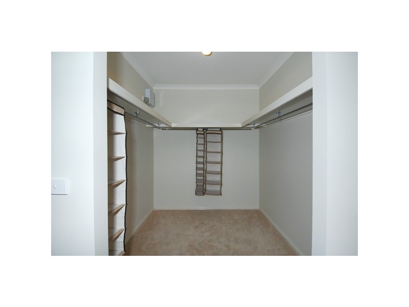 910 Hazeldene Way, Rosebud VIC 3939