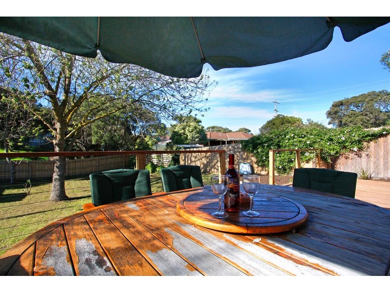 13 Wondaree Street, Rye VIC 3941