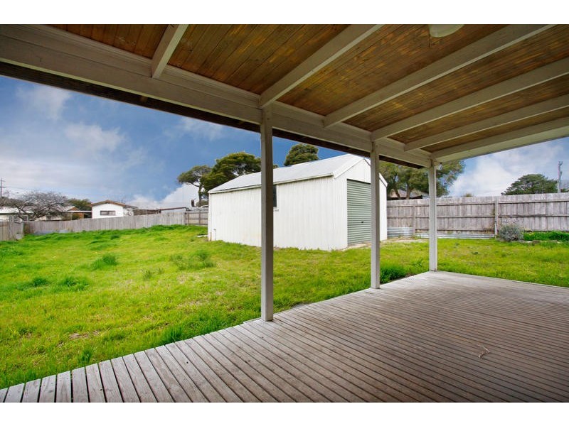 17 Rose Street, Rosebud VIC 3939