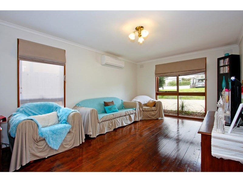 44 Seventh Avenue, Rosebud VIC 3939