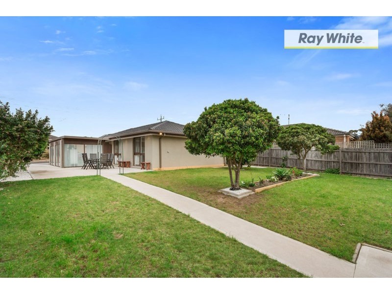 16 Lyndon Drive, Rosebud VIC 3939