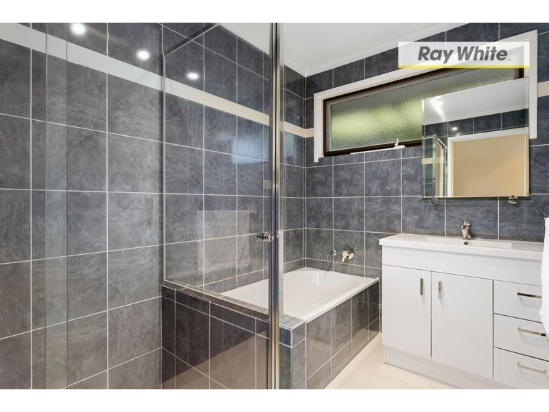 16 Lyndon Drive, Rosebud VIC 3939