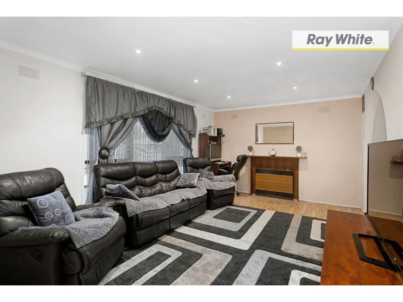16 Lyndon Drive, Rosebud VIC 3939
