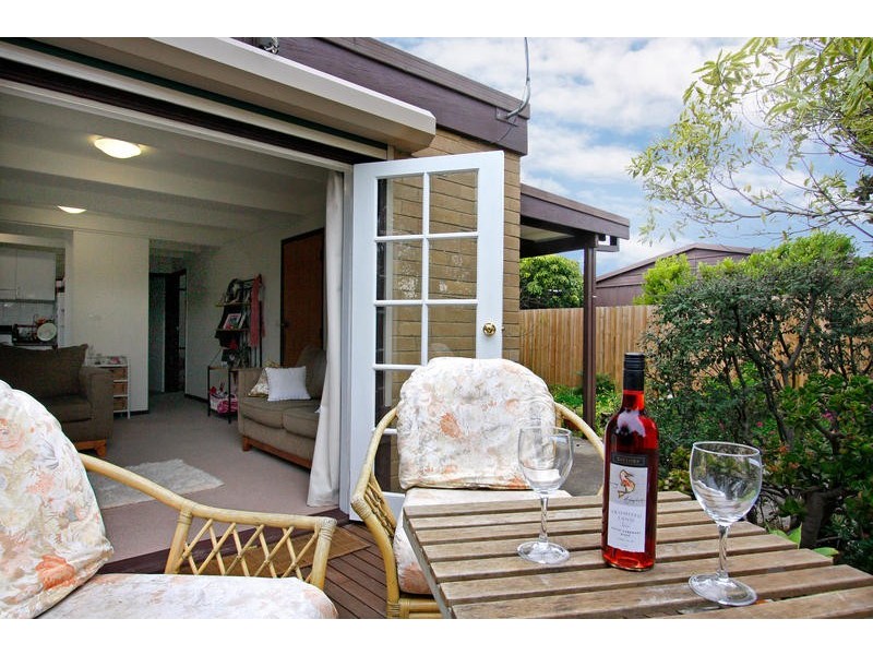 197 Sixth Avenue, Rosebud VIC 3939