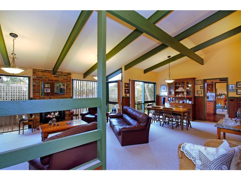 23 Barragowa Drive, Rosebud VIC 3939