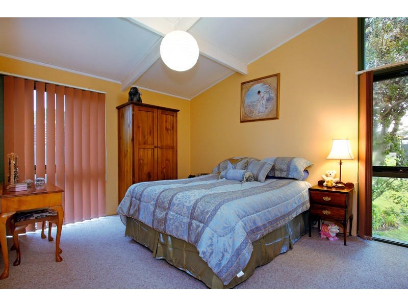 23 Barragowa Drive, Rosebud VIC 3939