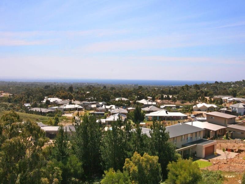 12 Mannagum Court, Rosebud VIC 3939