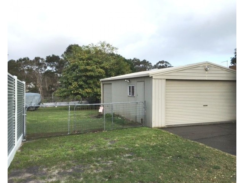18 Farrell Street, Safety Beach VIC 3936