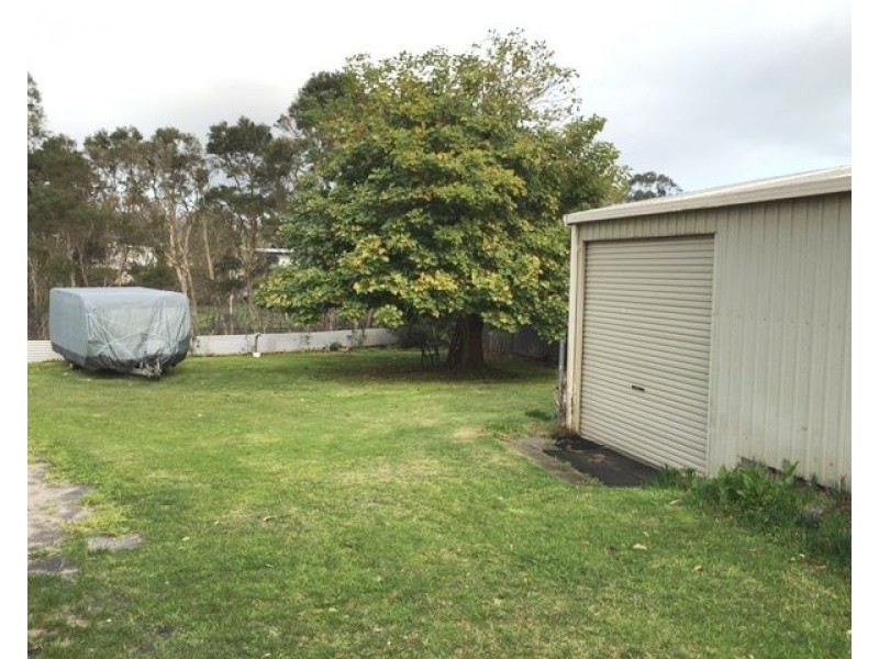 18 Farrell Street, Safety Beach VIC 3936