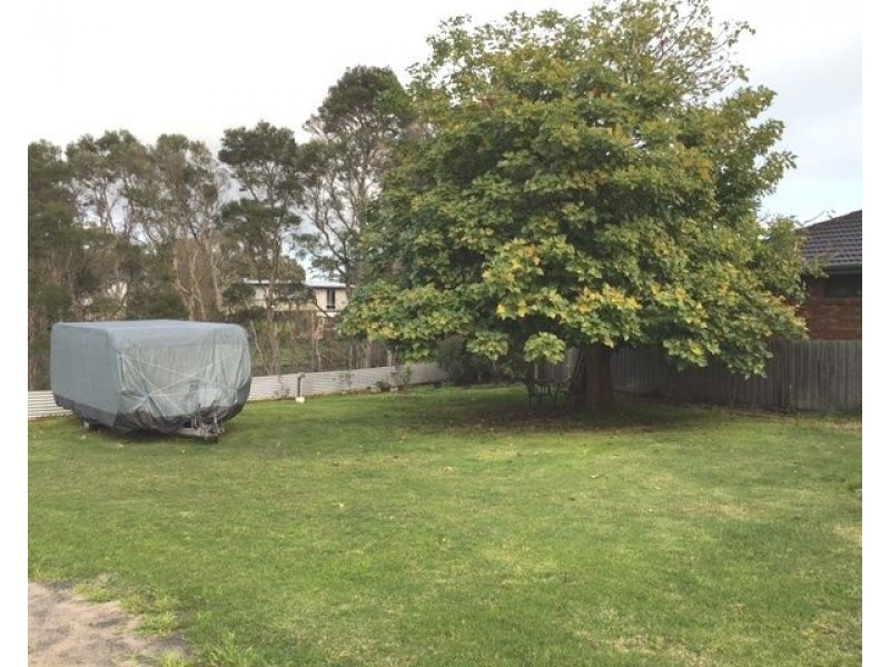 18 Farrell Street, Safety Beach VIC 3936