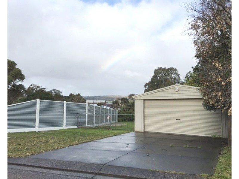 18 Farrell Street, Safety Beach VIC 3936