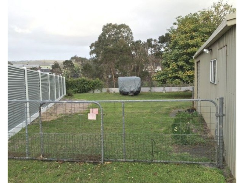 18 Farrell Street, Safety Beach VIC 3936