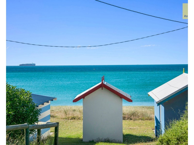 18 Farrell Street, Safety Beach VIC 3936
