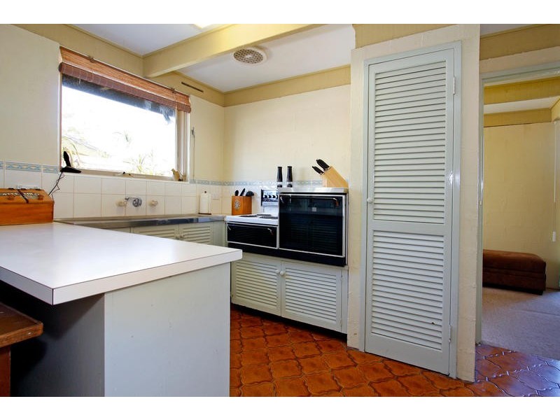 18 Hakea Avenue, Rosebud VIC 3939