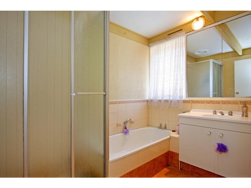 18 Hakea Avenue, Rosebud VIC 3939