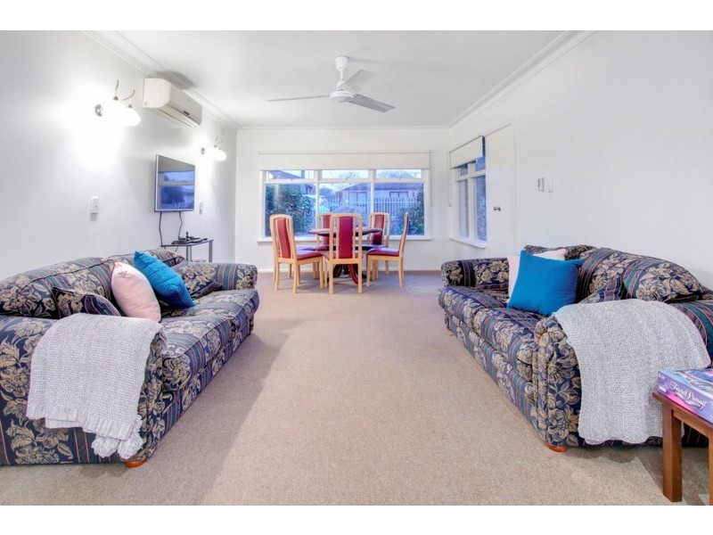 33 Leon Avenue, Rosebud VIC 3939