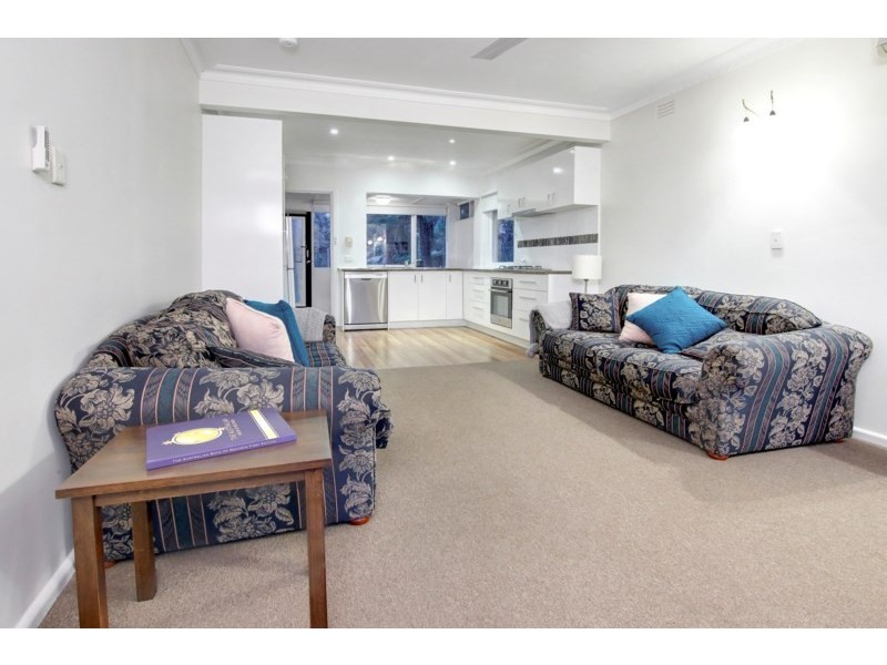 33 Leon Avenue, Rosebud VIC 3939