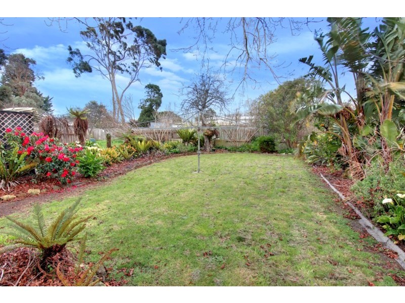 33 Leon Avenue, Rosebud VIC 3939