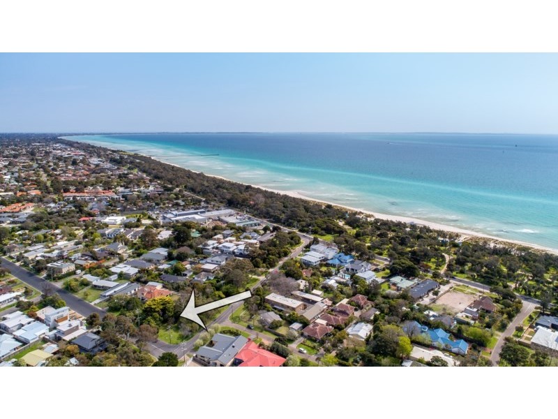 18 The Avenue, Mccrae VIC 3938