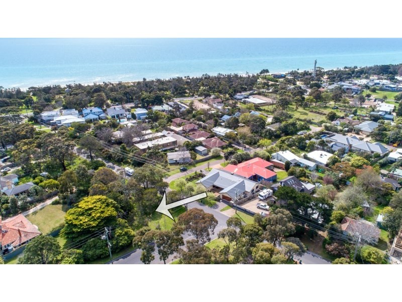 18 The Avenue, Mccrae VIC 3938