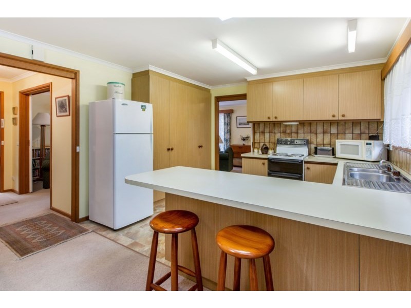 48 Sixth Avenue, Rosebud VIC 3939